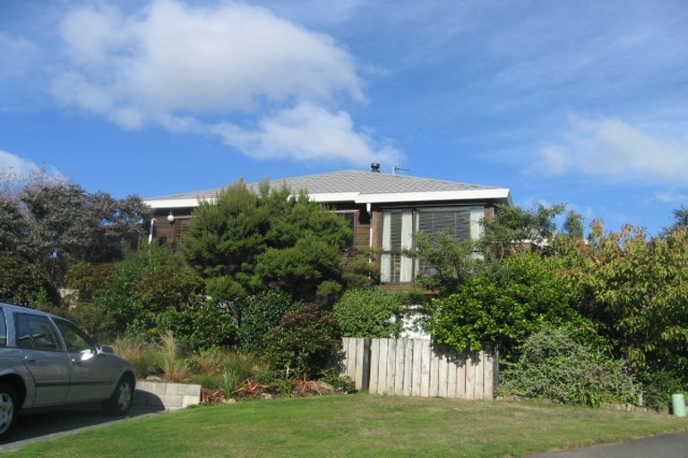 Photo of property in 3 Eclipse Lane, Whitby, Porirua, 5024