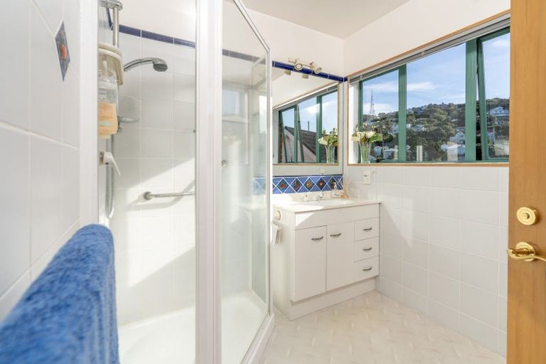 Photo of property in Mt Carmel Mews, 12/9 Arawa Road, Hataitai, Wellington, 6021