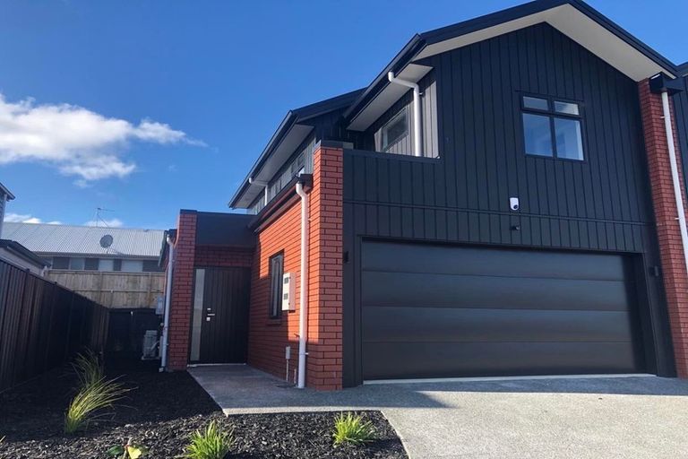 Photo of property in 4/15 Onukutara Place, Huntington, Hamilton, 3281