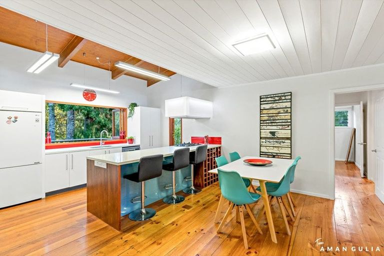 Photo of property in 78 Waima Crescent, Titirangi, Auckland, 0604