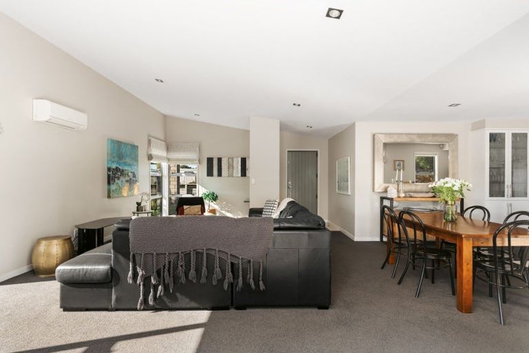 Photo of property in 1 Butterworth Crescent, Papamoa Beach, Papamoa, 3118