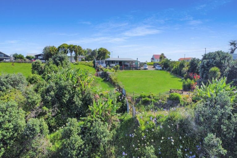 Photo of property in 1e Te Kaha Church Road, Te Kaha, Opotiki, 3199
