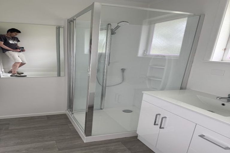 Photo of property in 1/100 Bond Crescent, Forrest Hill, Auckland, 0620