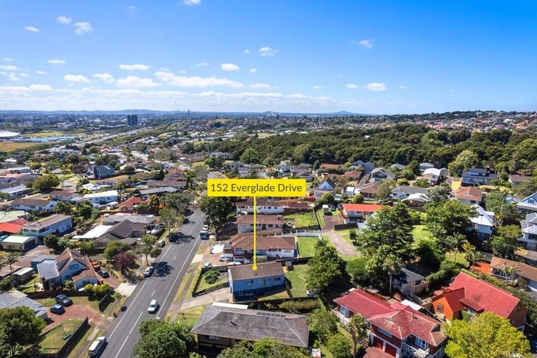 Photo of property in 152 Everglade Drive, Totara Heights, Auckland, 2105