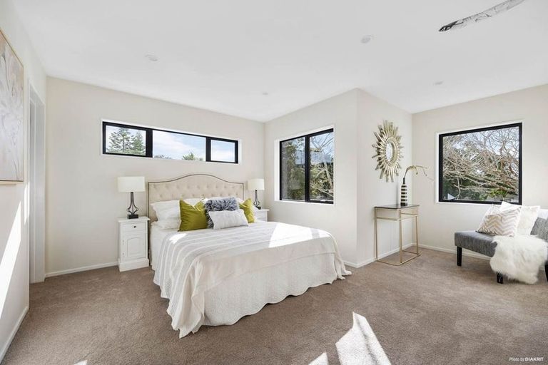 Photo of property in 1/3226 Great North Road, New Lynn, Auckland, 0600