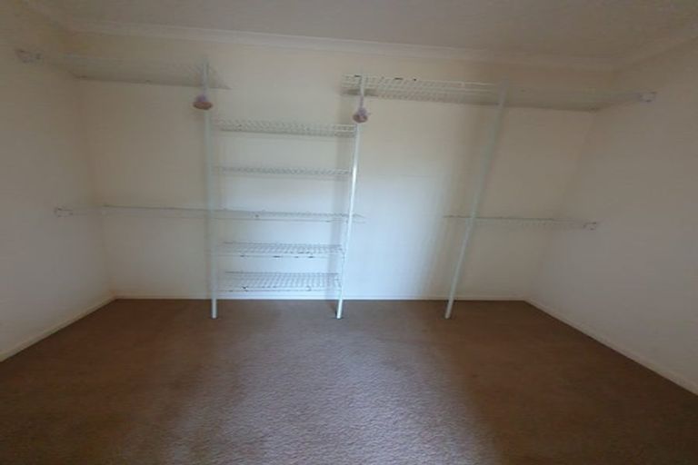 Photo of property in 14 Shankill Place, East Tamaki, Auckland, 2013