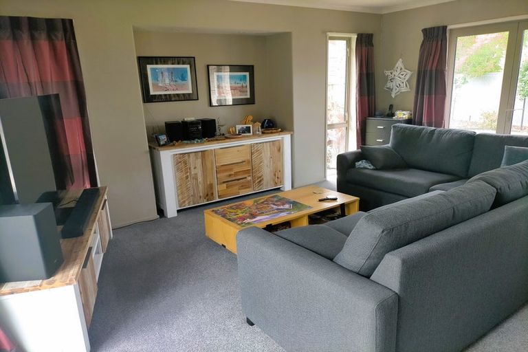 Photo of property in 4 Zuppicich Lane, Woodend, 7610