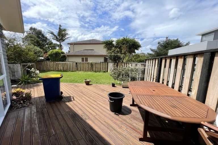 Photo of property in 2/3 Seine Road, Forrest Hill, Auckland, 0620