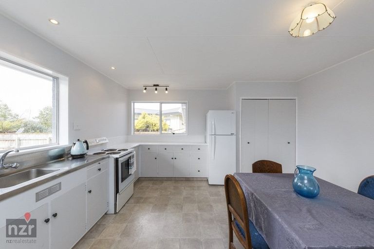 Photo of property in 16 Sandstrom Grove, Feilding, 4702