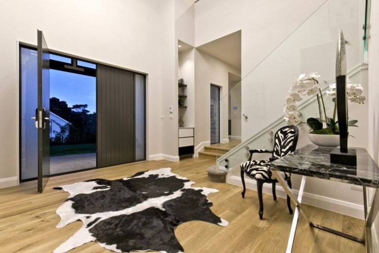 Photo of property in 13 Henry Blyth Lane, Greenhithe, Auckland, 0632