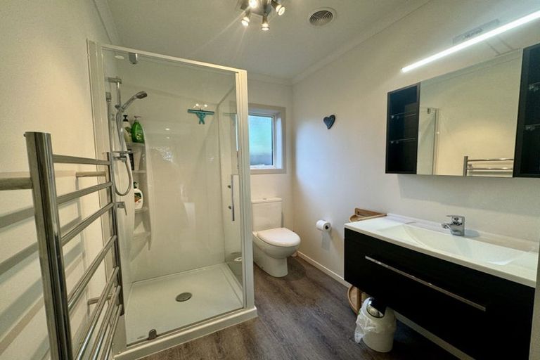 Photo of property in 77 Dublin Street, Martinborough, 5711