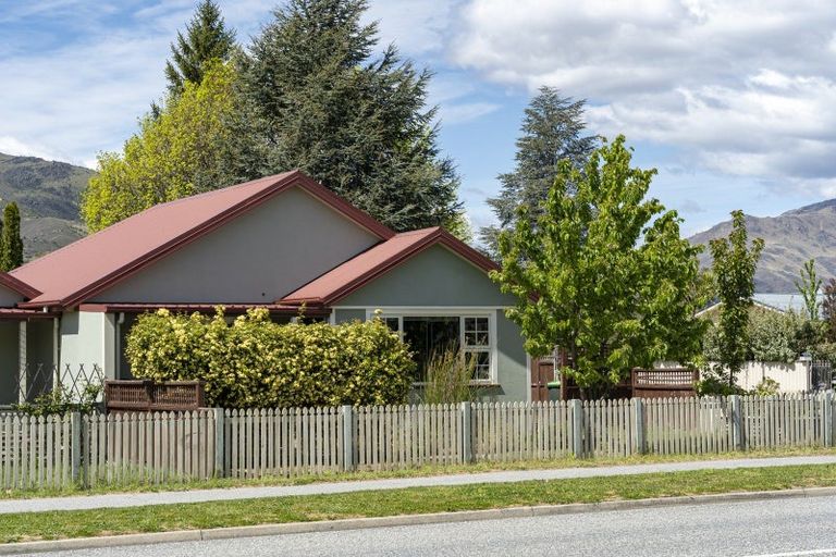 Photo of property in 2 Mayo Place, Cromwell, 9310