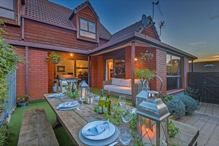 Photo of property in 79 Waterloo Crescent, Hokowhitu, Palmerston North, 4410