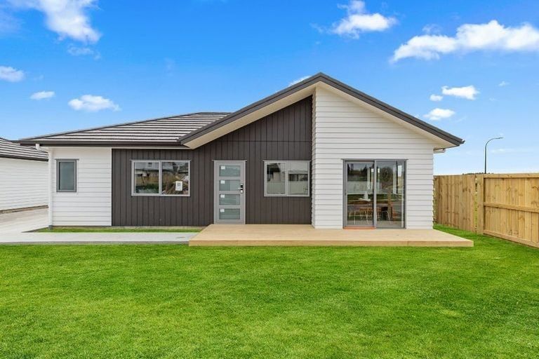 Photo of property in 1/4 Tokerau Drive, Rototuna North, 3210