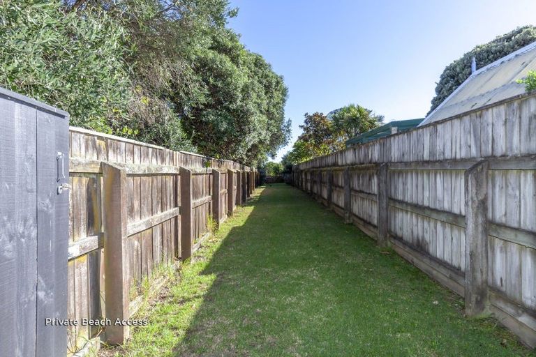 Photo of property in 241 Manly Street, Paraparaumu Beach, Paraparaumu, 5032