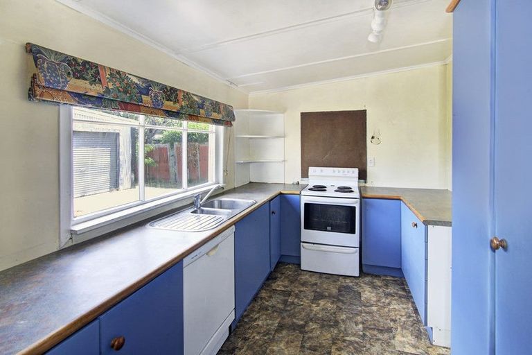 Photo of property in 130 Fitzherbert Street, Featherston, 5710