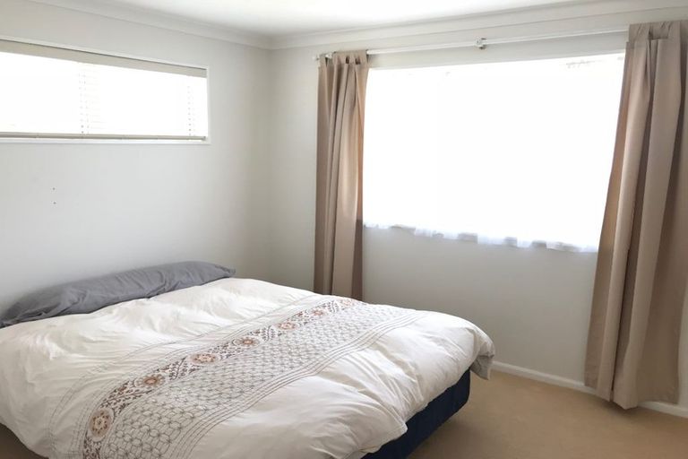 Photo of property in 52 Titirangi Crescent, Parklands, Christchurch, 8083