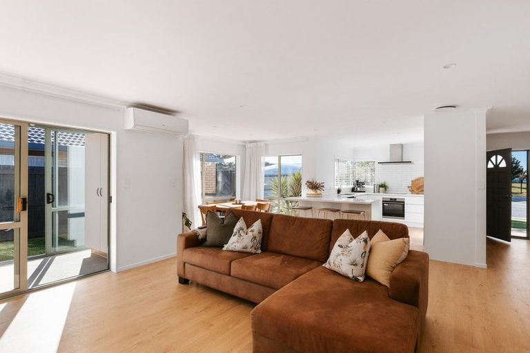 Photo of property in 120 Evans Road, Papamoa Beach, Papamoa, 3118