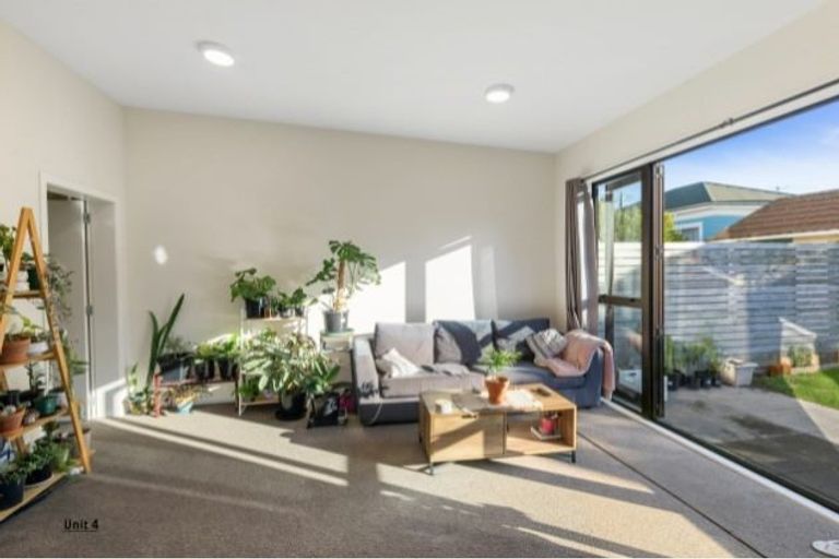 Photo of property in 4/33 Tory Street, Petone, Lower Hutt, 5012