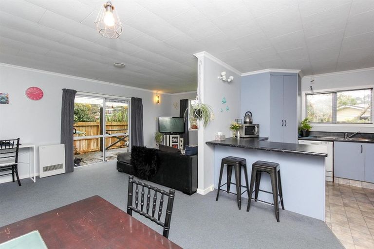 Photo of property in 126 Omata Road, Marfell, New Plymouth, 4310