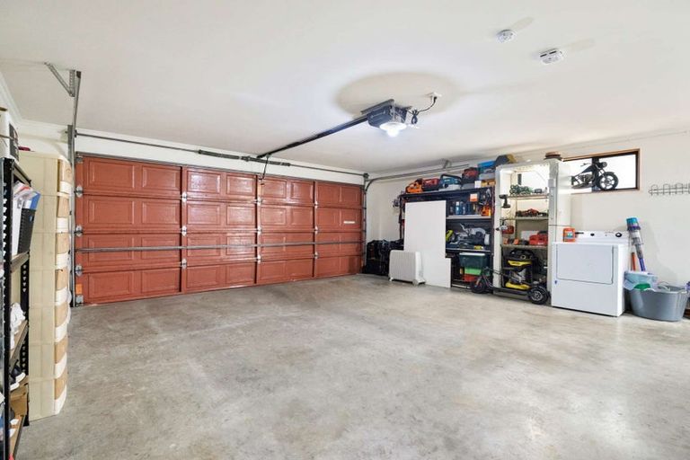 Photo of property in 71 Nielsen Gardens, Rototuna, Hamilton, 3210