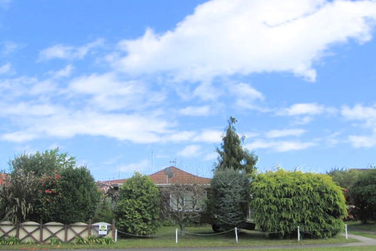 Photo of property in 15 Macdonell Street, Hilltop, Taupo, 3330