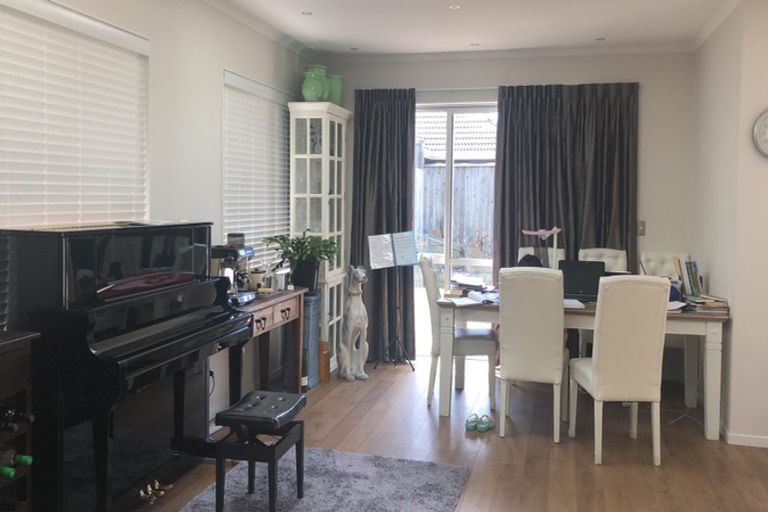 Photo of property in 45 Harrowglen Drive, Northcross, Auckland, 0630