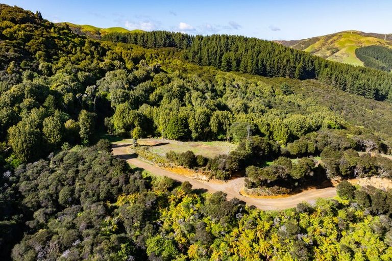 Photo of property in 18a Ahoroa Road, Judgeford, Porirua, 5381