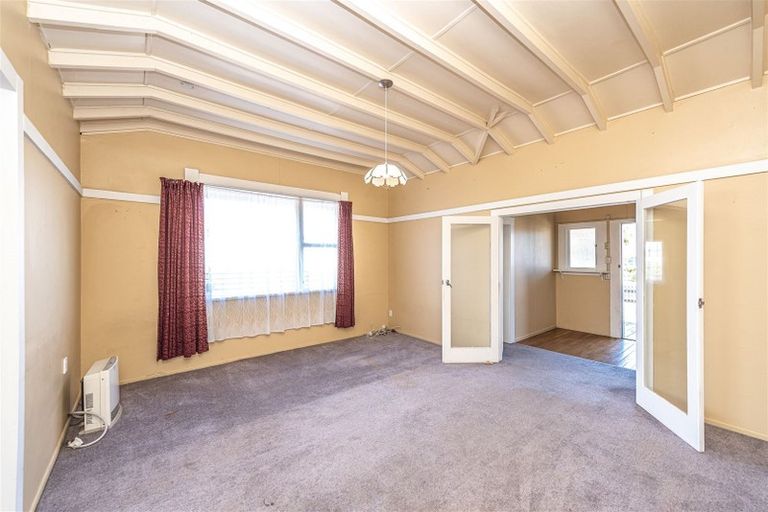 Photo of property in 14 Duigan Street, Gonville, Whanganui, 4501