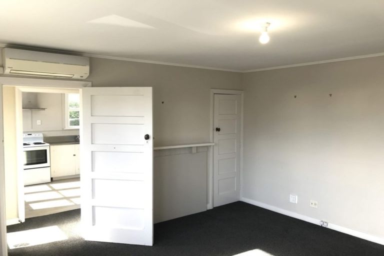 Photo of property in 113 Bowhill Road, New Brighton, Christchurch, 8083
