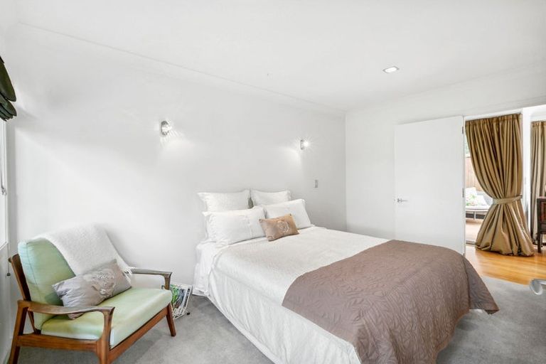 Photo of property in 117 Poplar Grove, Whalers Gate, New Plymouth, 4310