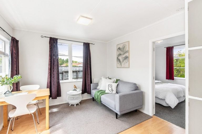 Photo of property in 24 Parakai Street, Paraparaumu, 5032