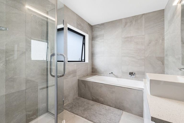 Photo of property in 34c Rodney Street, Howick, Auckland, 2014