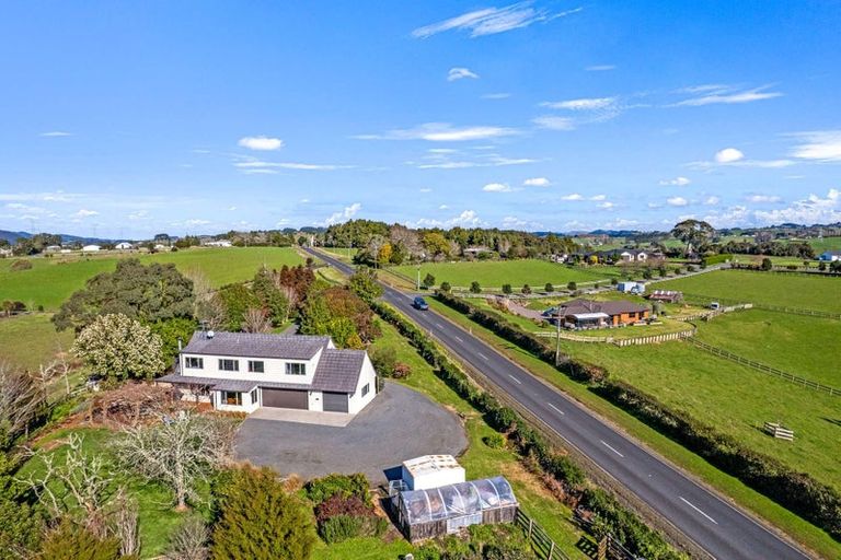 Photo of property in 162 White Road, Hunua, Papakura, 2583