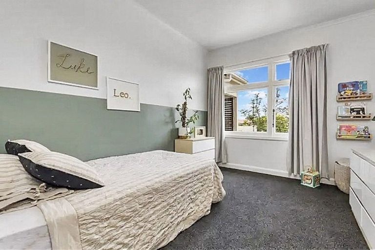 Photo of property in 8 Brown Street, Foxton, 4814