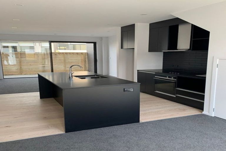 Photo of property in 16 Houhere Street, Paraparaumu, 5032