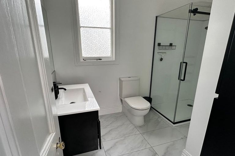 Photo of property in 55 Te Wharepouri Street, Berhampore, Wellington, 6023