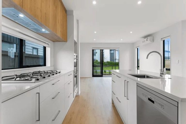 Photo of property in 33 Adlam Lane, Takanini, 2112