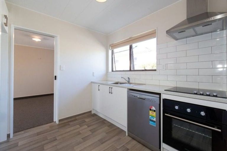 Photo of property in 2/408 Mclean Street, Saint Leonards, Hastings, 4120