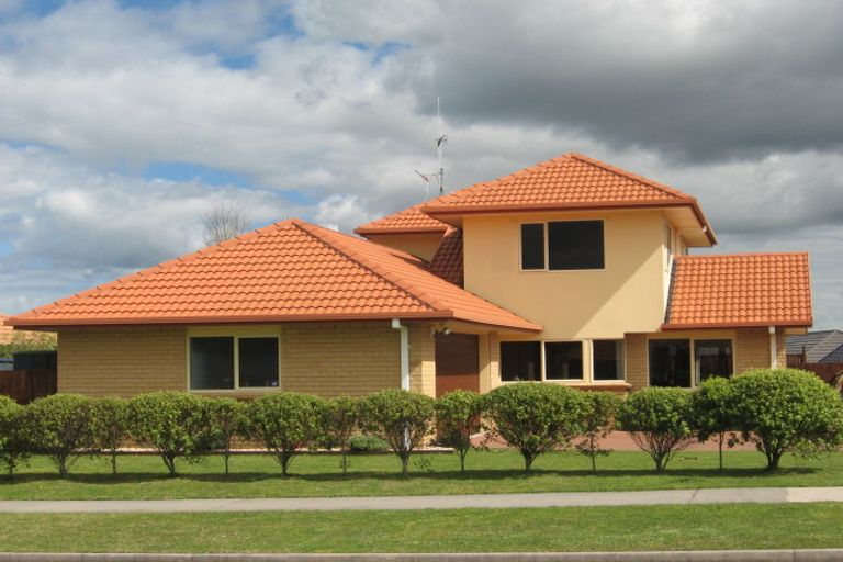 Photo of property in 12 Kestrel Avenue, Welcome Bay, Tauranga, 3112