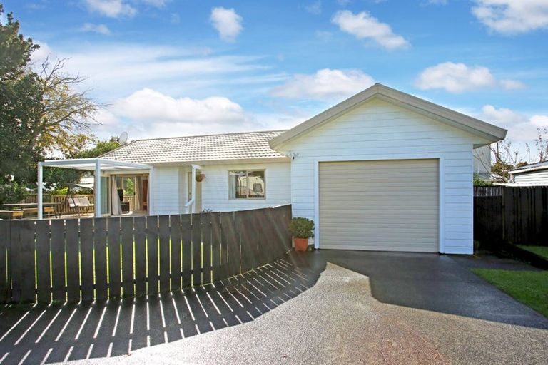 Photo of property in 50a Kitchener Road, Waiuku, 2123