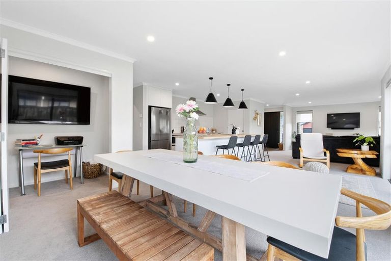 Photo of property in 6 Kipling Crescent, Owhata, Rotorua, 3010