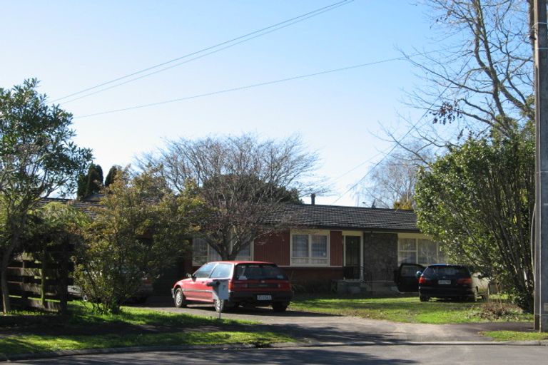 Photo of property in 7 Burwood Place, Silverdale, Hamilton, 3216