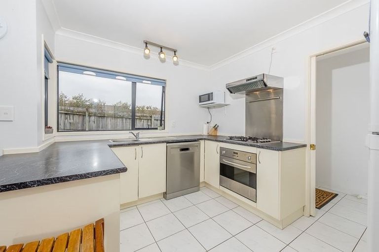 Photo of property in 87a Triangle Road, Massey, Auckland, 0614