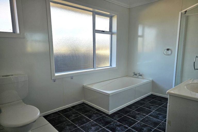 Photo of property in 20 White Street, Newfield, Invercargill, 9812