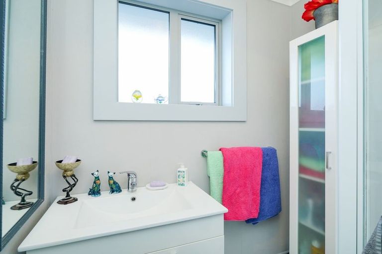 Photo of property in 56 Cunningham Street, Grasmere, Invercargill, 9810