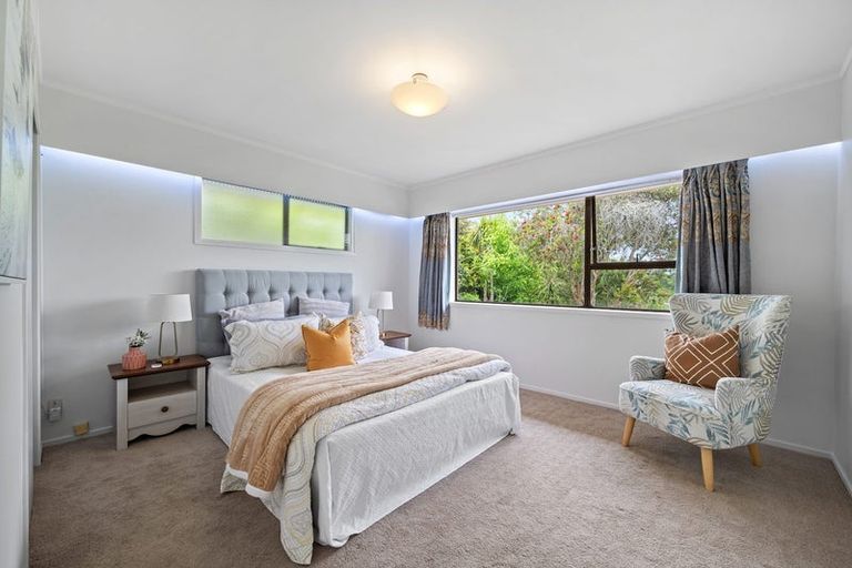 Photo of property in 19 Sartors Avenue, Northcross, Auckland, 0630