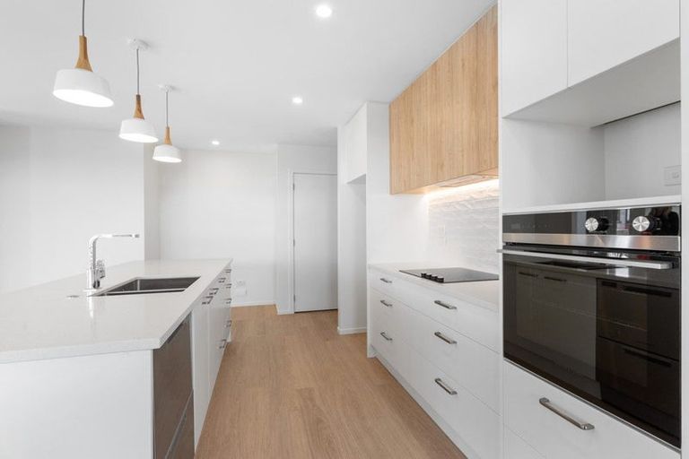 Photo of property in 6 Camellia Court, Palmerston North, 4414