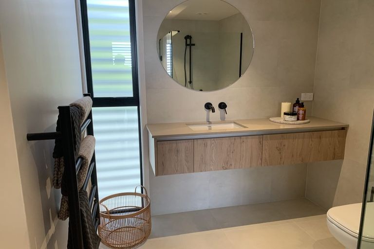 Photo of property in 5/1a Park Rise, Campbells Bay, Auckland, 0630