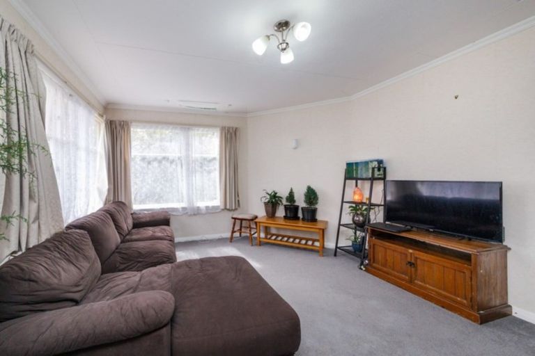 Photo of property in 2/24 Birmingham Street, Takaro, Palmerston North, 4412